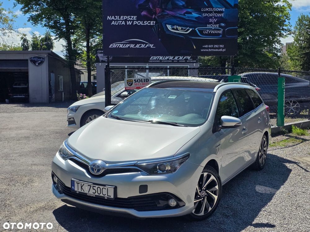Toyota Auris 1.8 HSD Luna - 1