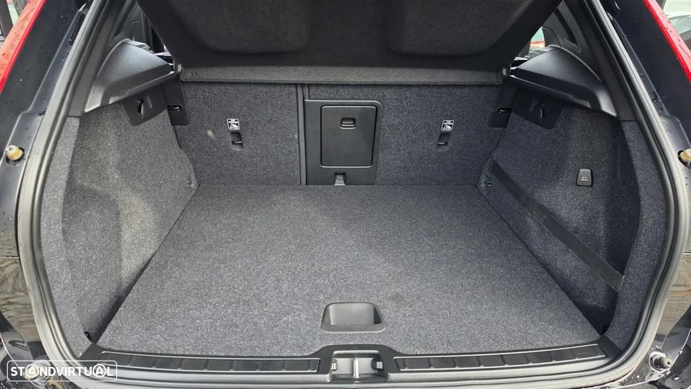 Volvo XC 40 1.5 T5 PHEV Momentum Plus - 20