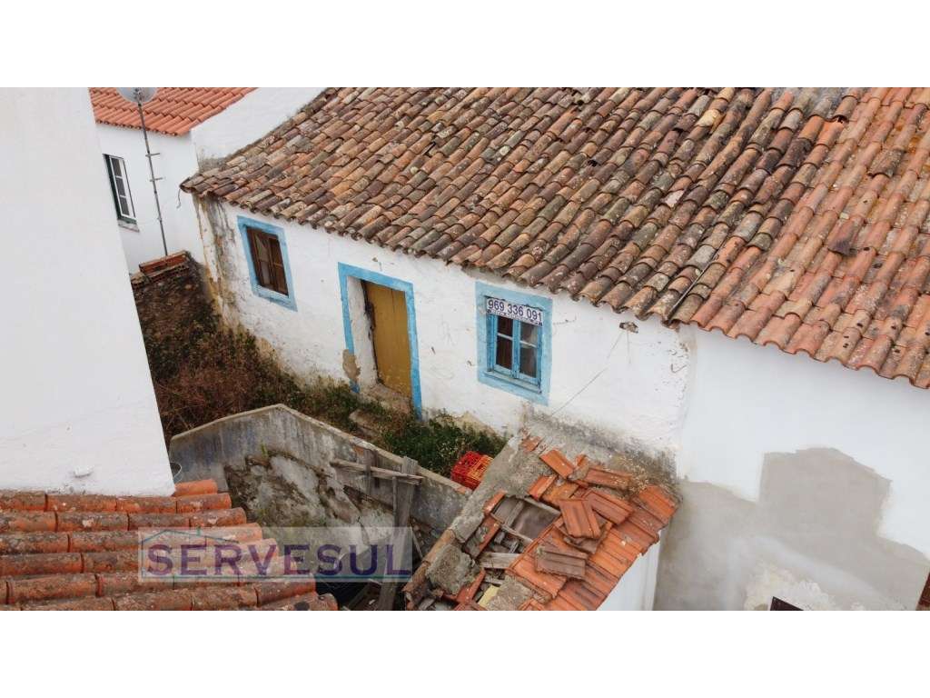 Casa Tipica para renovar no centro da Aldeia de Saboia, concelho de... - Grande imagem: 3/21