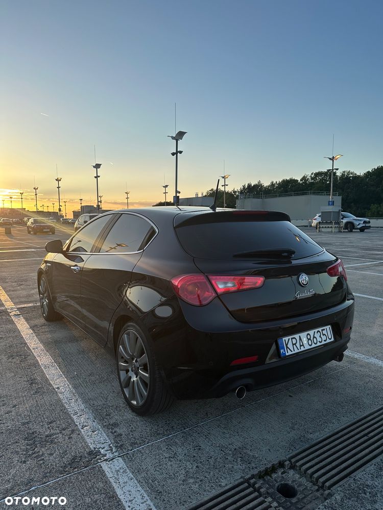 Alfa Romeo Giulietta 2.0 JTDM Distinctive - 5