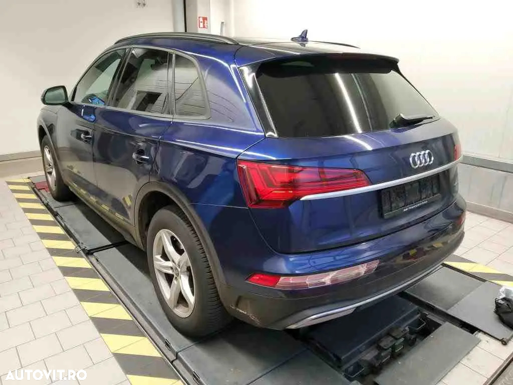 Audi Q5 40 TDI quattro S tronic MHEV Advanced - 4
