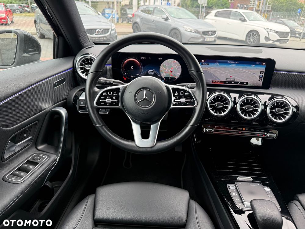Mercedes-Benz Klasa A 180 7G-DCT Edition 2021 - 32