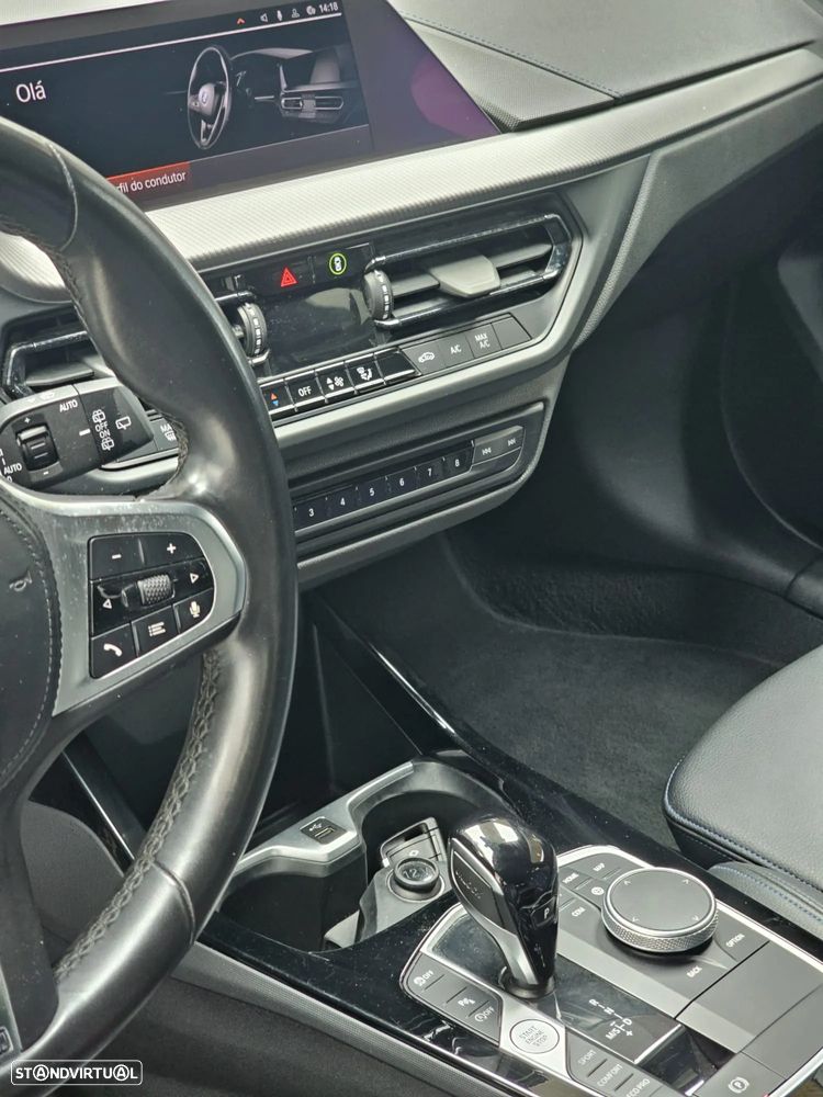 BMW 116 d Pack Desportivo M Auto - 9