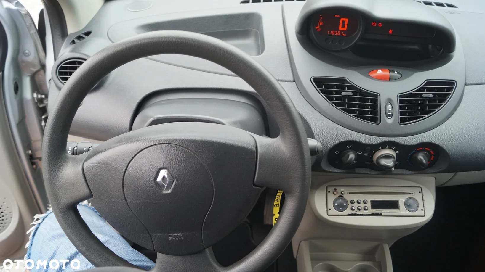Renault Twingo 1.2 Authentique - 17