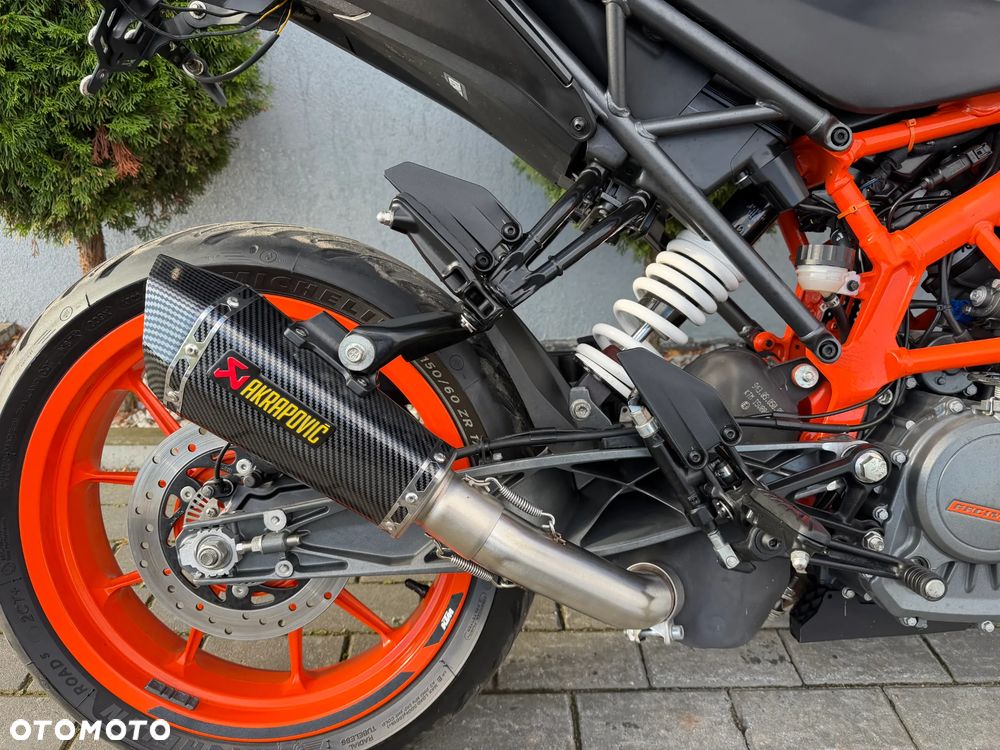 KTM Duke - 19