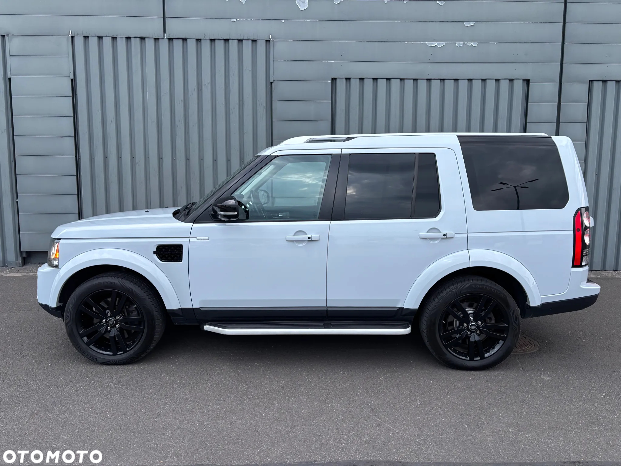 Land Rover Discovery IV 3.0 V6 SC Landmark - 3