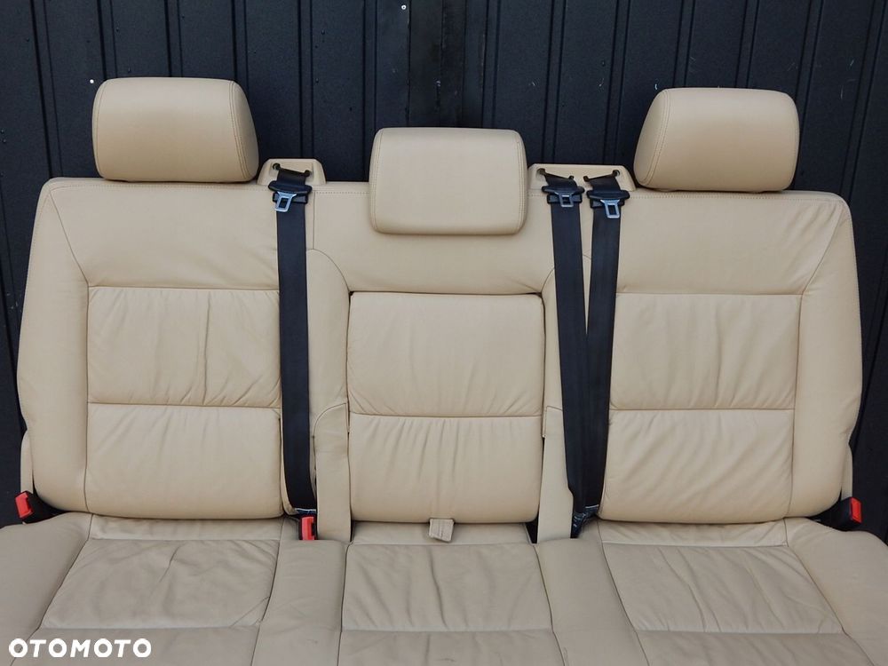 vw t5 t6 multivan fotel kanapa łóżko tył skóra beżowa - 3