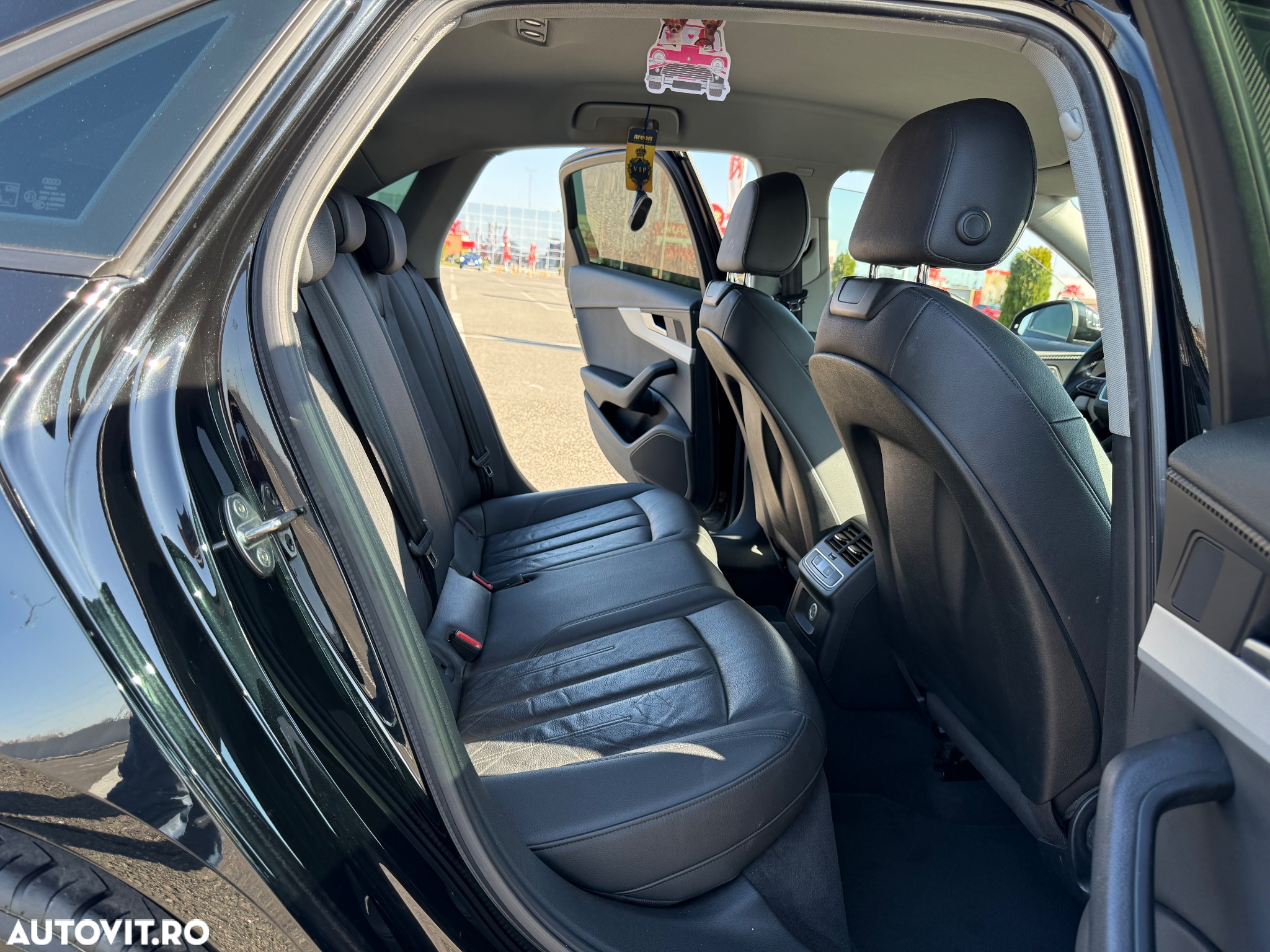 Audi A4 2.0 TDI ultra S tronic Design - 39