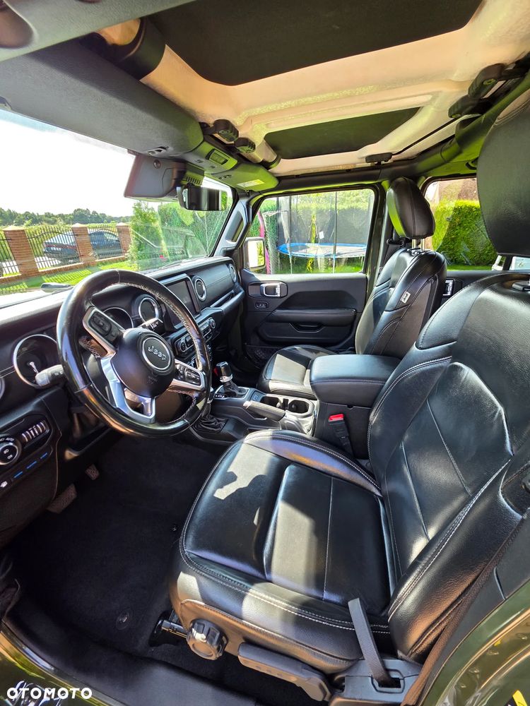 Jeep Wrangler - 6