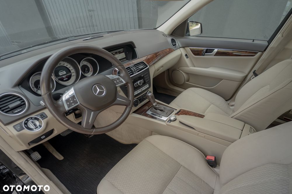 Mercedes-Benz Klasa C 220 d 9G-TRONIC - 7