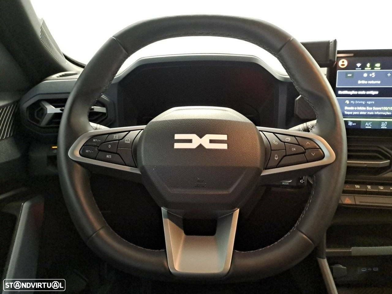 Dacia Duster 1.6 Hybrid Journey - 12