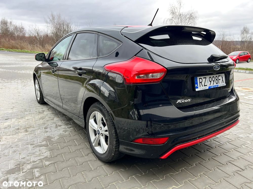 Ford Focus 1.5 EcoBoost Black Edition ASS - 8