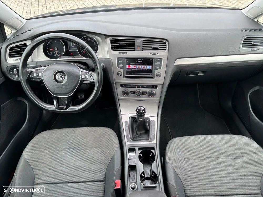 VW Golf 1.6 TDi R-Line - 10