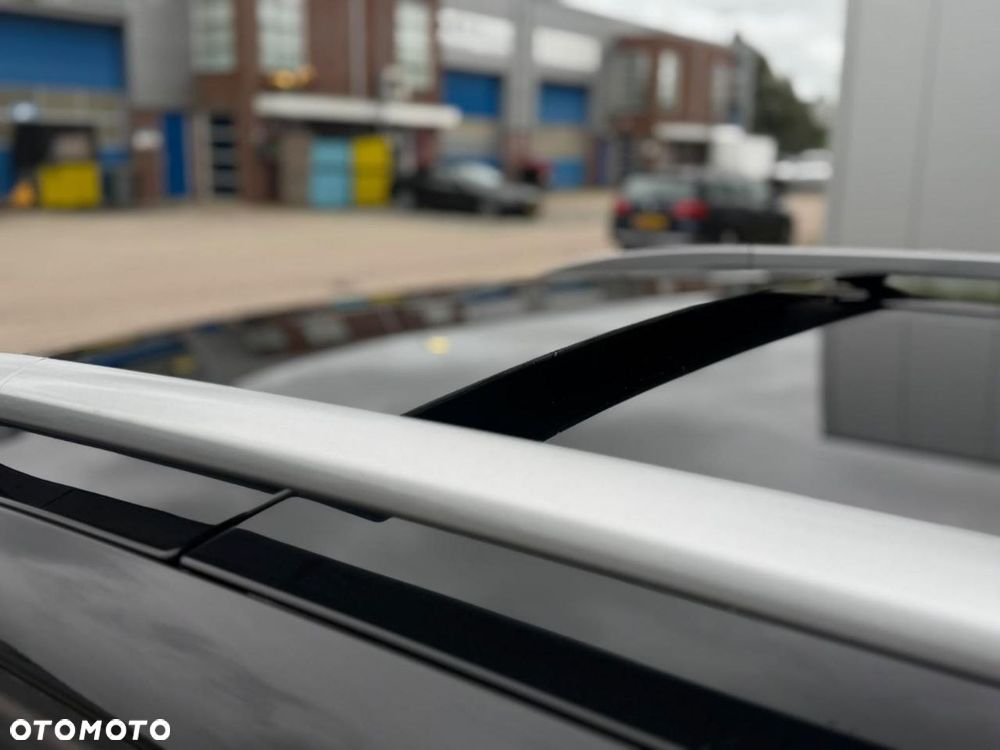 Renault Megane TCe 180 GT - 17