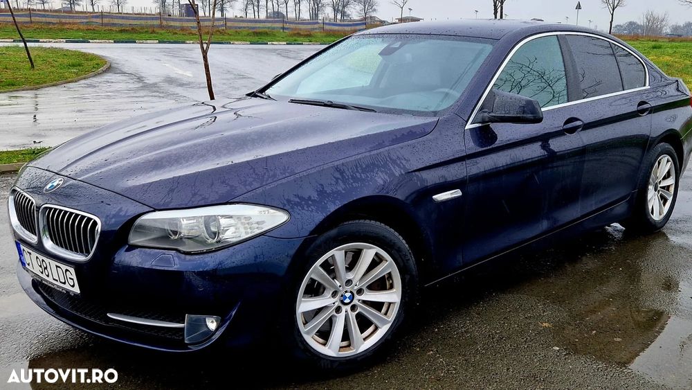 BMW Seria 5 525d xDrive - 2