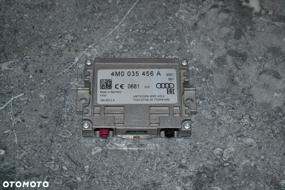 VW AUDI SEAT SKODA WZMACNIACZ ANTENY 4M0035456A - 1