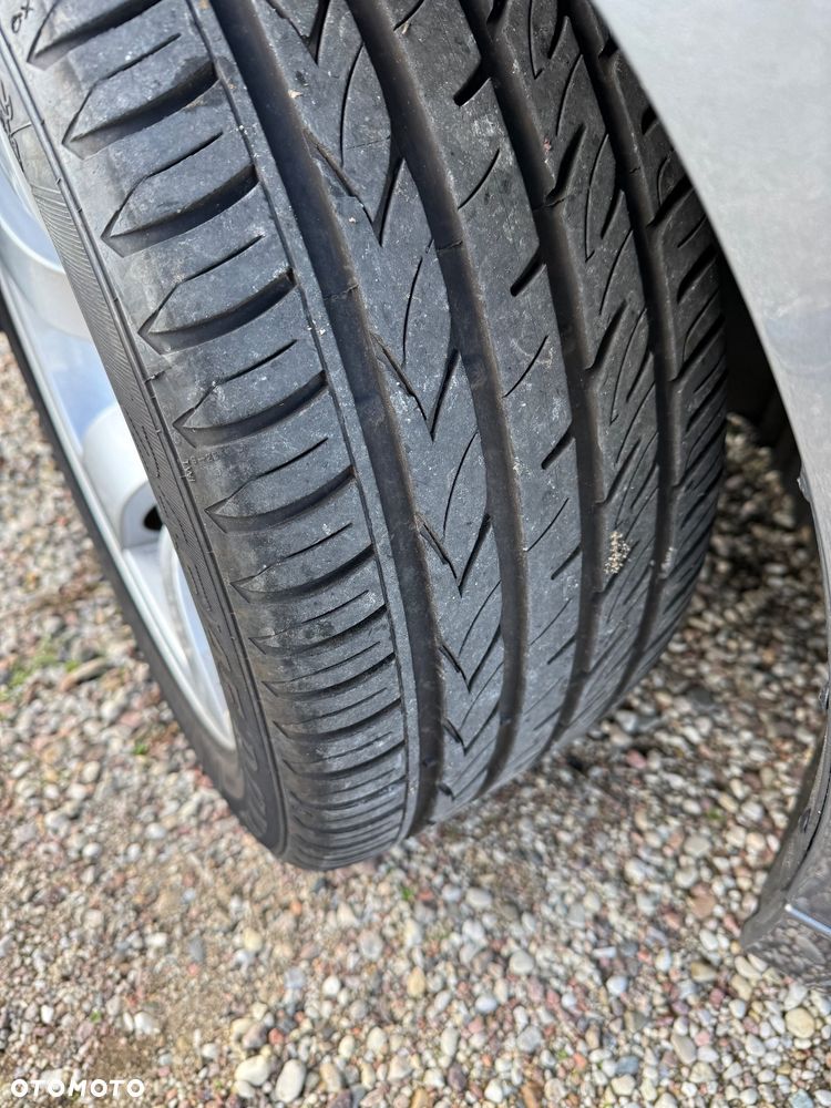 BMW Seria 5 530i - 25