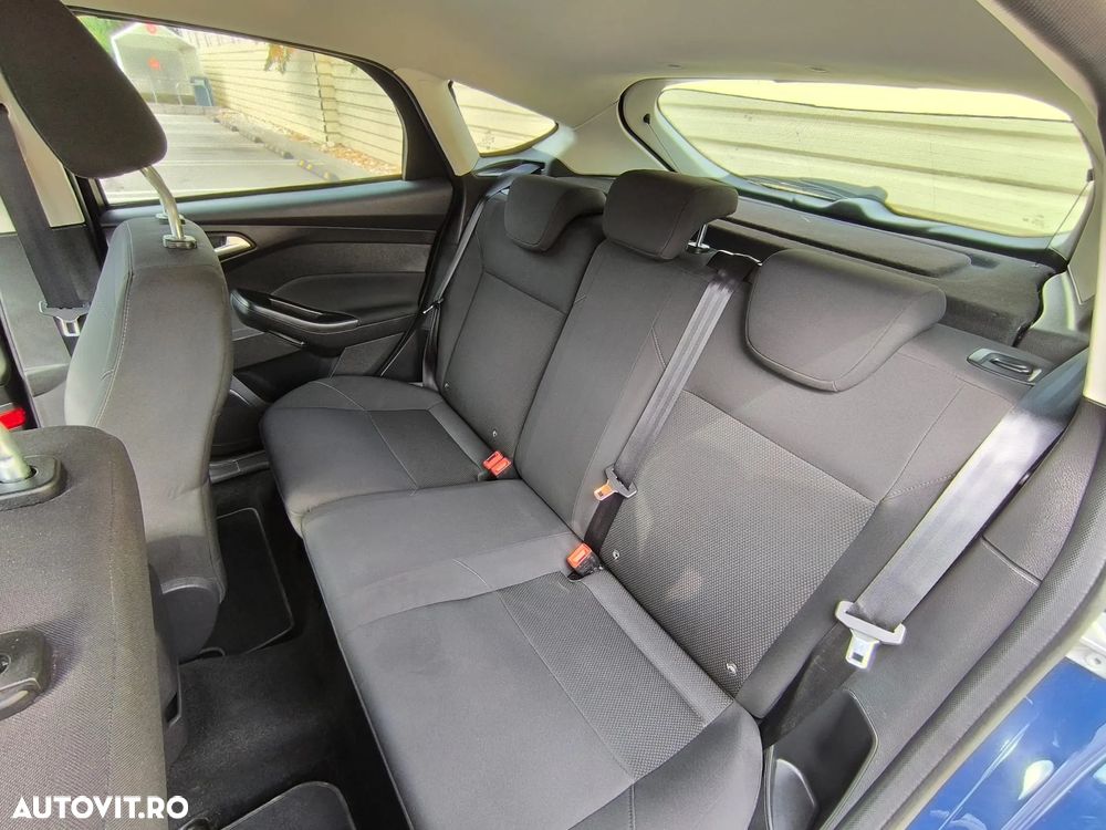 Ford Focus - 15