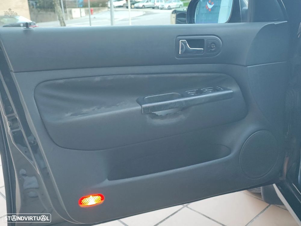 VW Golf 1.4i Confortline JE - 11