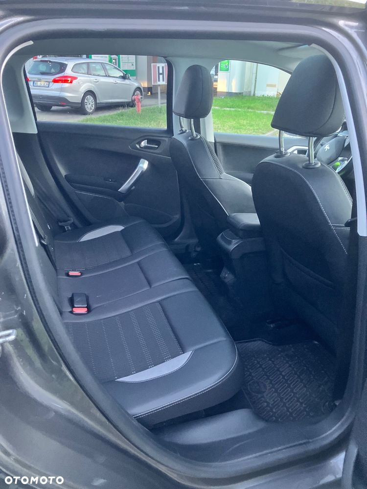 Peugeot 2008 1.2 Pure Tech Crossway S&S EAT6 - 8