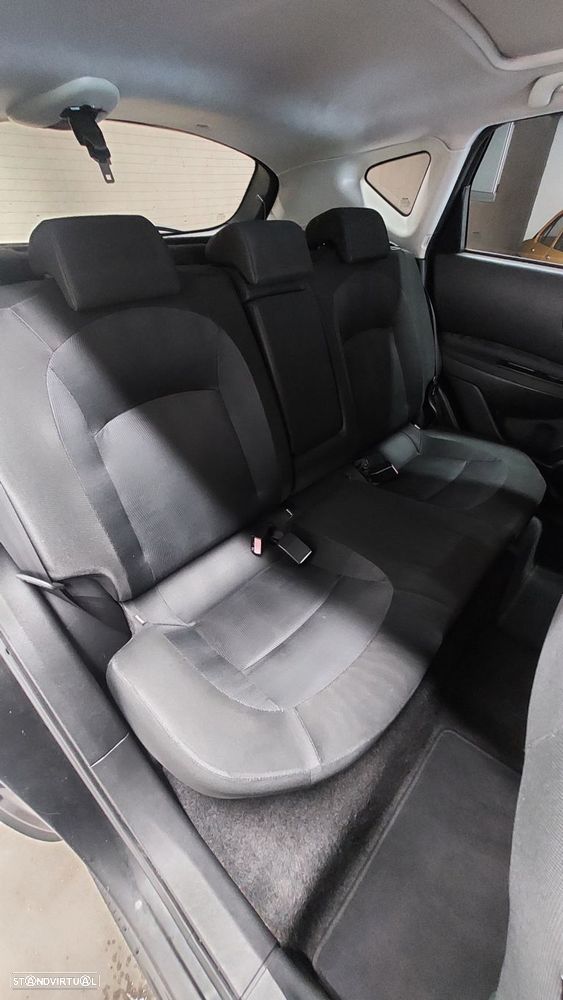 Nissan Qashqai - 16