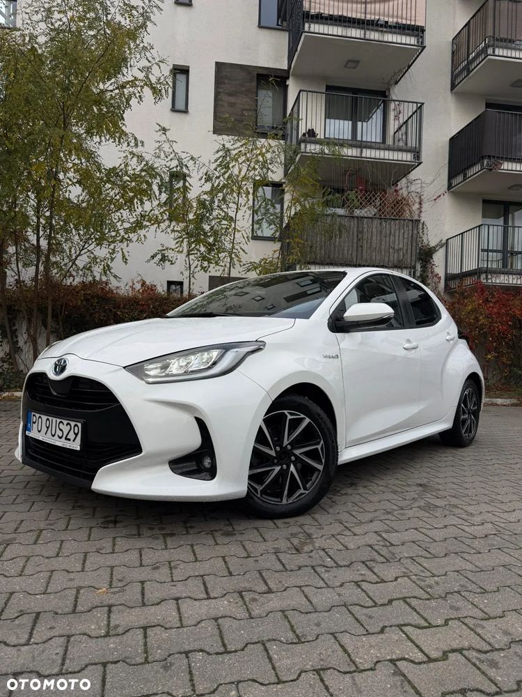 Toyota Yaris ver-hybrid-1-5-comfort - 1