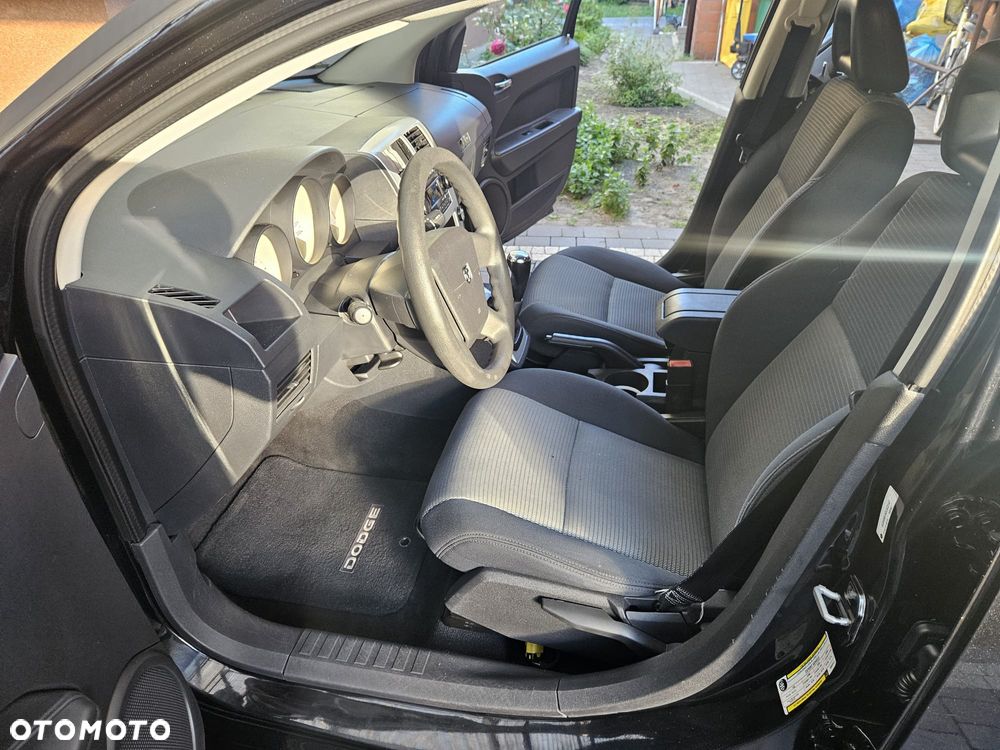 Dodge Caliber - 3
