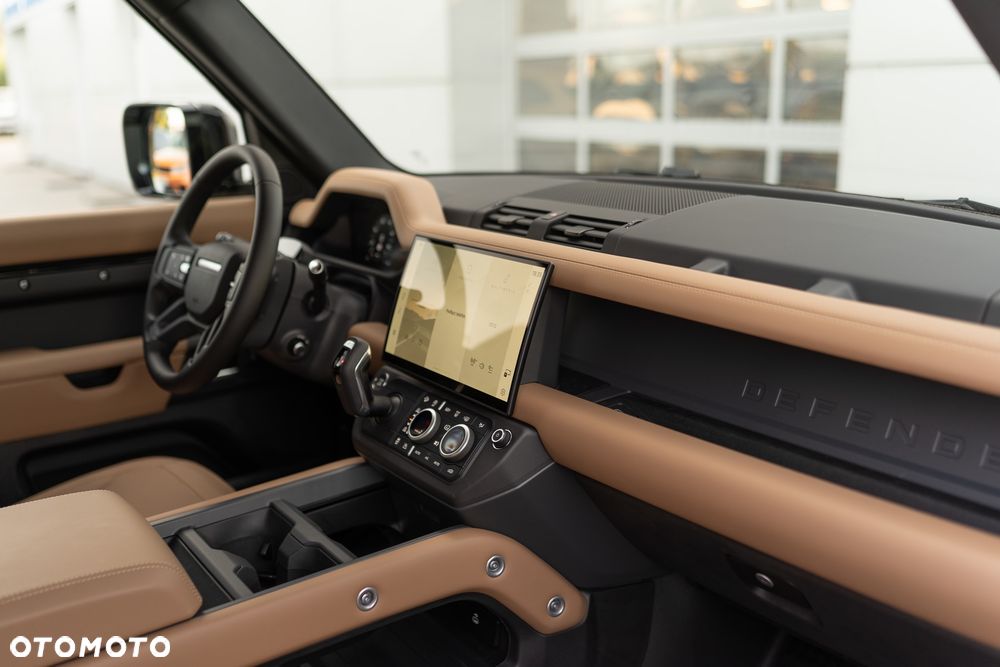 Land Rover Defender 3.0 D300 mHEV HSE - 9