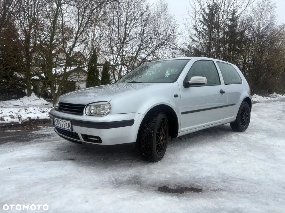 Volkswagen Golf 1.6 Comfortline - 1