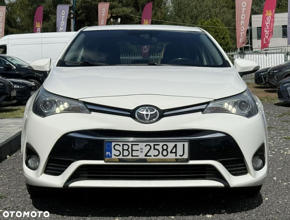 Toyota Avensis - 4