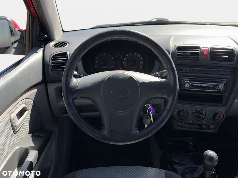 Kia Picanto - 13