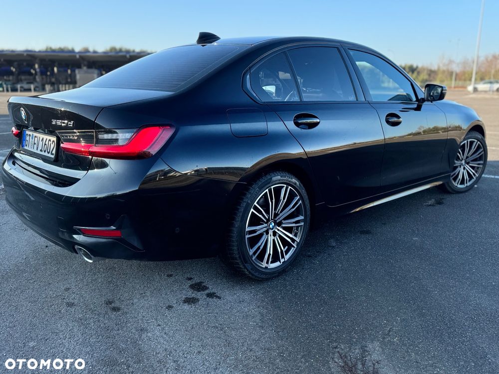 BMW Seria 3 320d Sport Line - 23