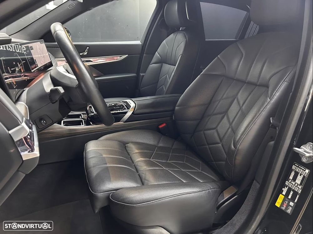 BMW i7 eDrive50 - 22