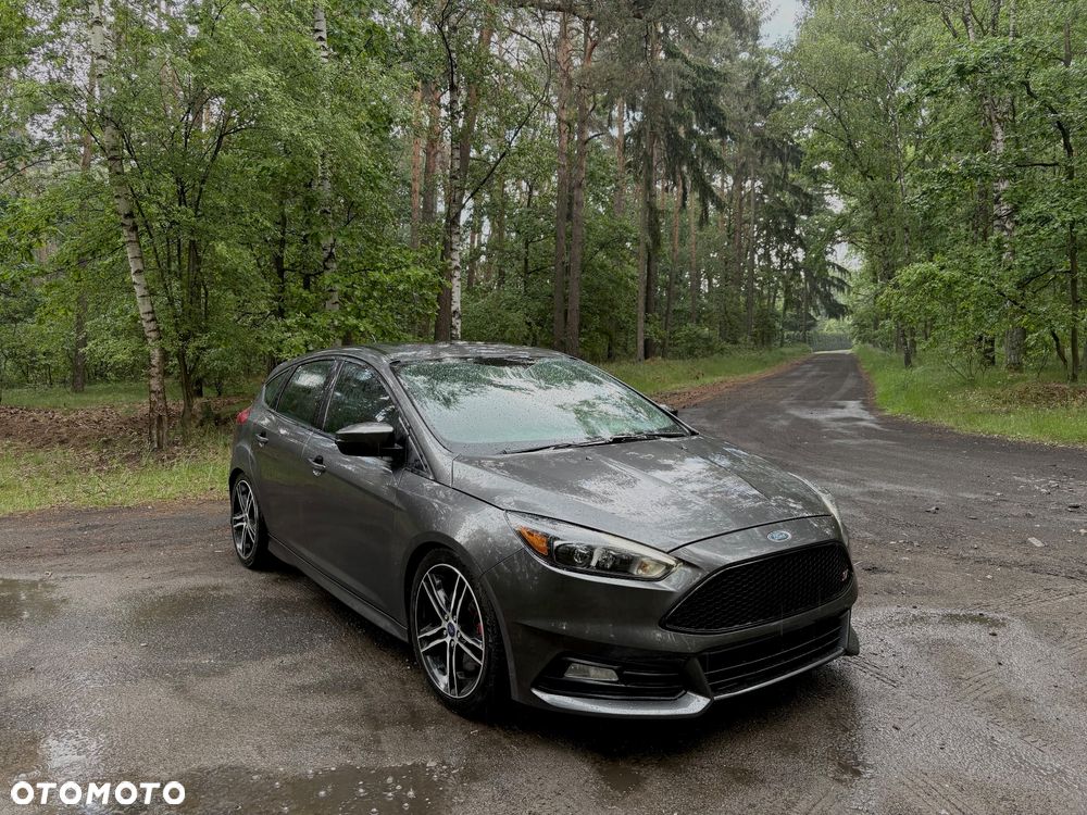 Ford Focus 2.0 EcoBoost ST mit Leder-Exclusiv-Paket - 5
