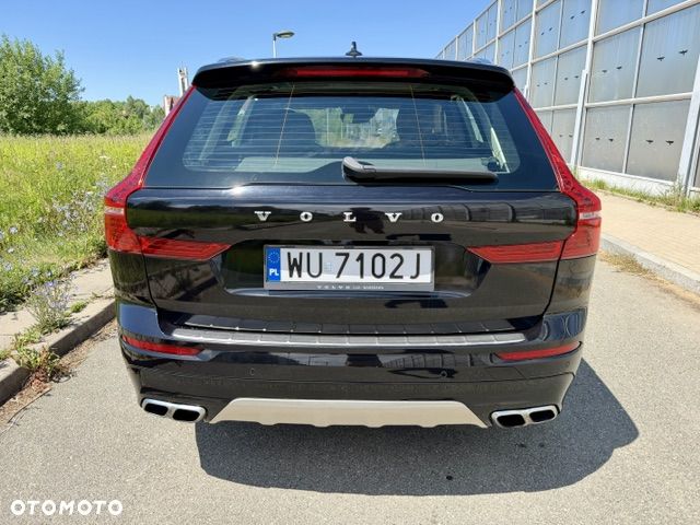 Volvo XC 60 T5 Momentum Pro - 11