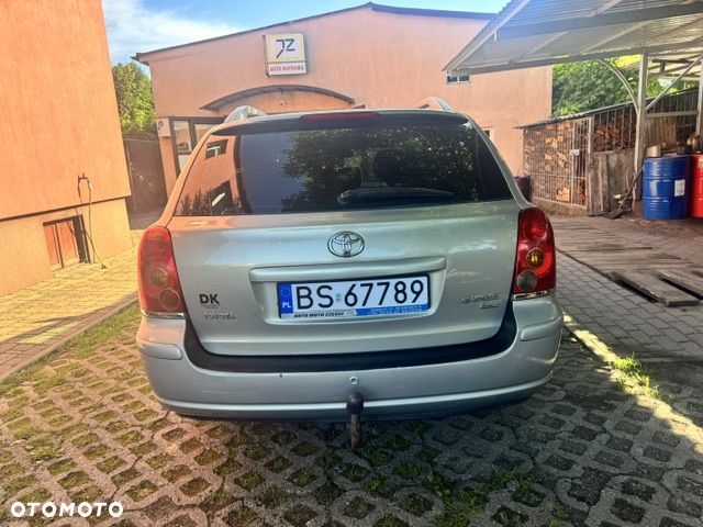 Toyota Avensis 2.0 VVT-i Sol - 4