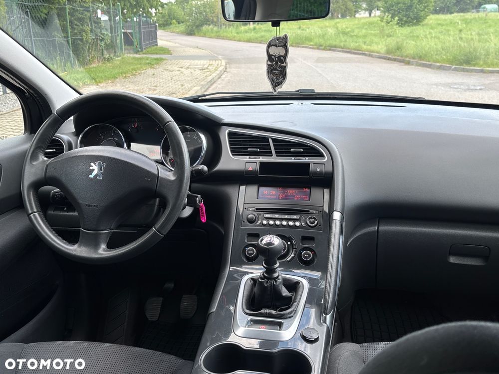 Peugeot 3008 HDi 115 Active - 5