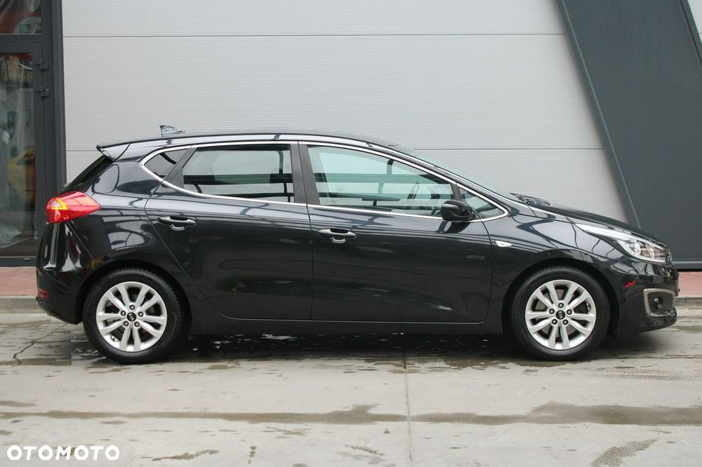 Kia Ceed 1.4 CVVT Dream-Team Edition - 4