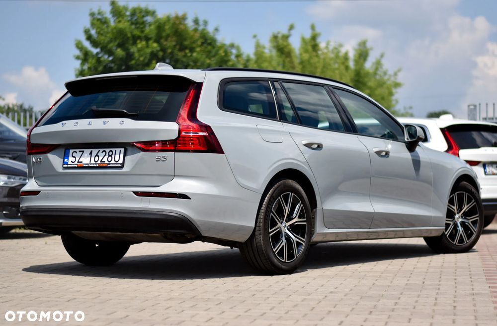 Volvo V60 B3 B DKG Momentum Pro - 8