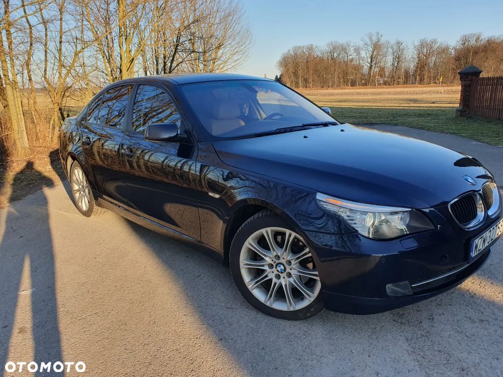 BMW Seria 5 525xi Edition Exclusive - 11