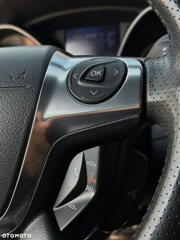 Ford Focus 2.0 EcoBoost ST mit Leder-Sport-Paket - 24