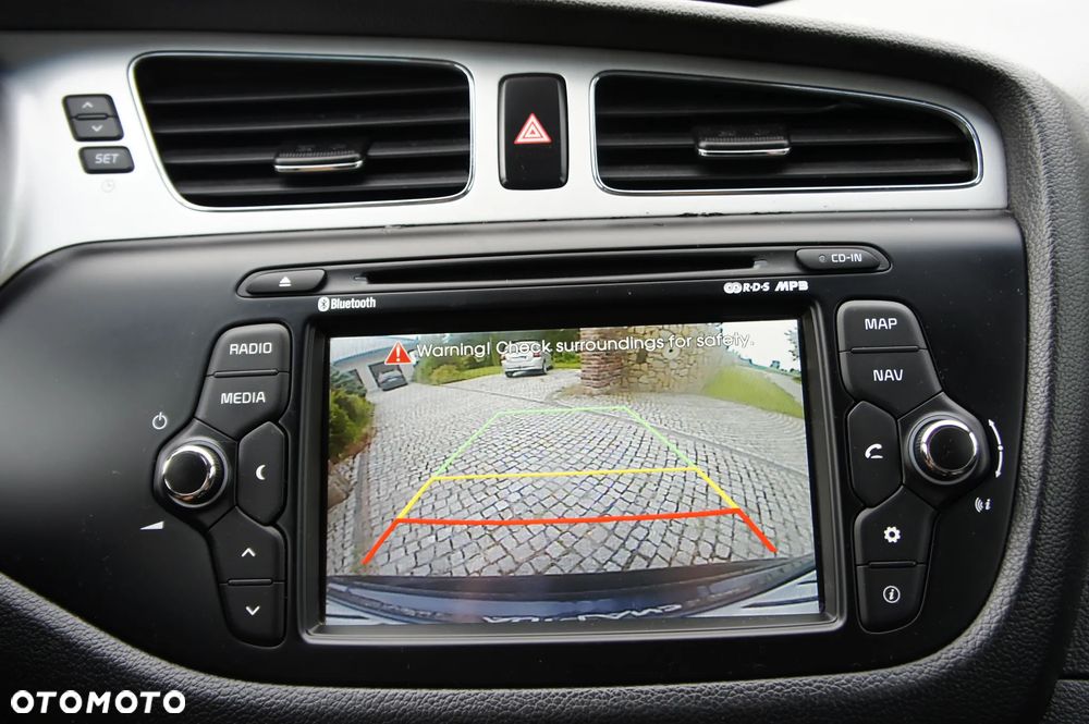 Kia Ceed - 21