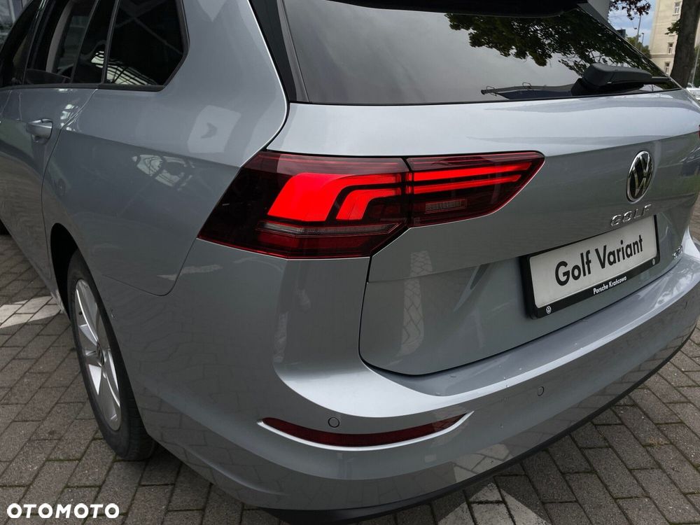 Volkswagen Golf Variant - 32
