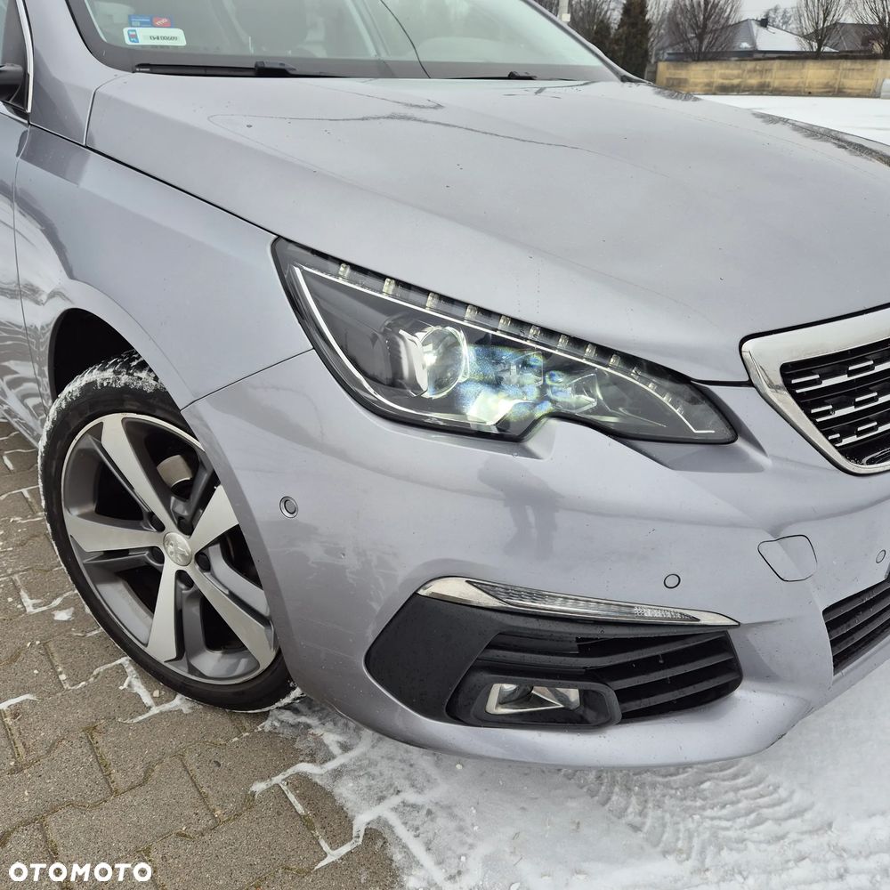 Peugeot 308 1.2 PureTech Allure S&S - 3