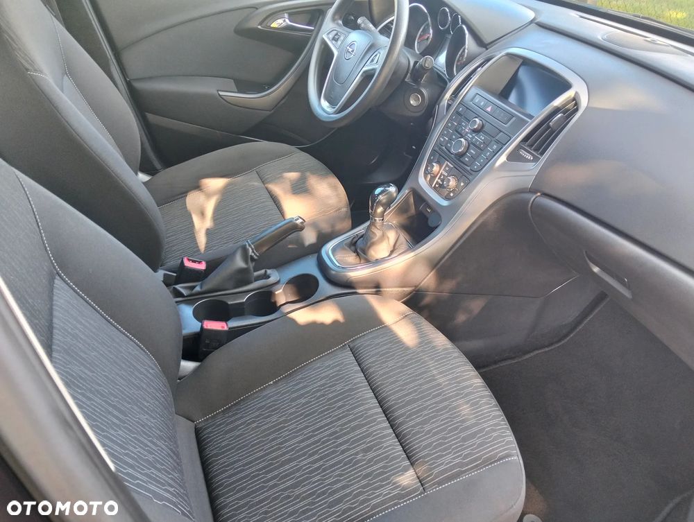 Opel Astra 1.6 Style - 9