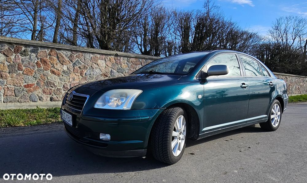 Toyota Avensis - 2