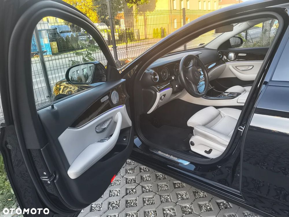 Mercedes-Benz Klasa E 200 9G-TRONIC - 12