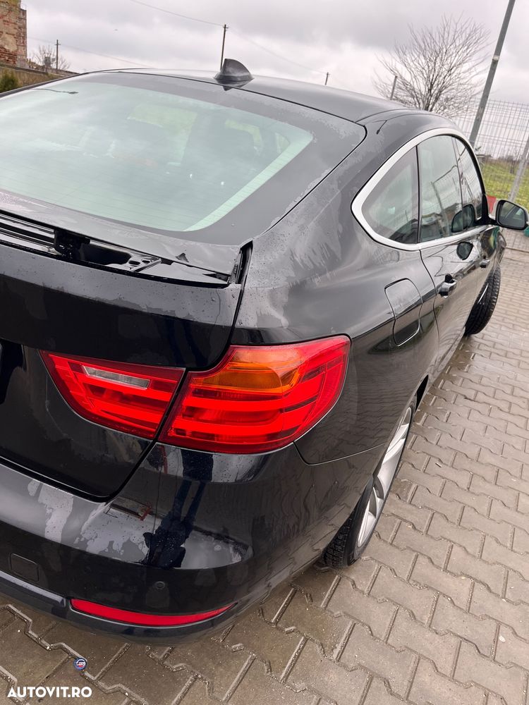 BMW Seria 3 318d Sport Line - 18