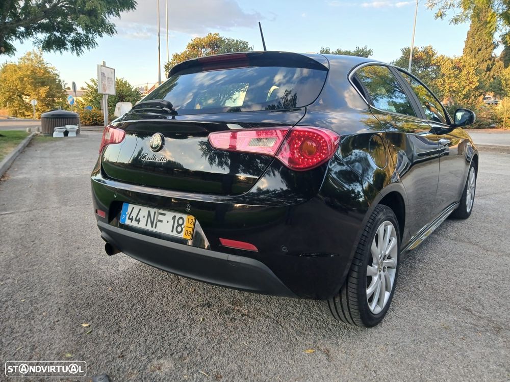 Alfa Romeo Giulietta 1.6 JTDm Distinctive - 5
