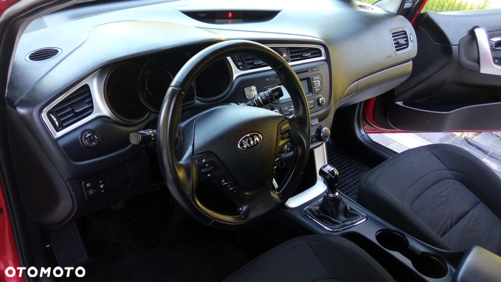 Kia Ceed - 19